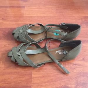 Madeline Stuart sandals size 7 1/2